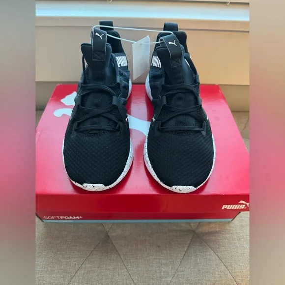 Puma Women’s Sneakers - Picture 2 of 5